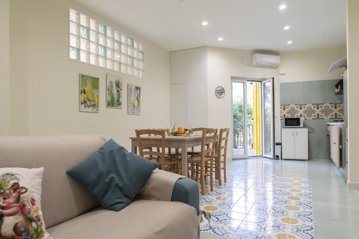 Sorrentovibes - Modern Apartment With Terrace, Swimming Pool&Tennis エクステリア 写真