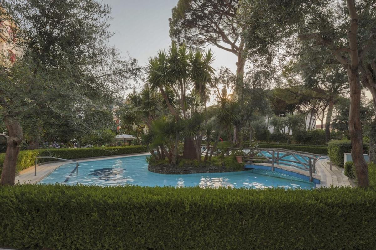 Sorrentovibes - Modern Apartment With Terrace, Swimming Pool&Tennis エクステリア 写真